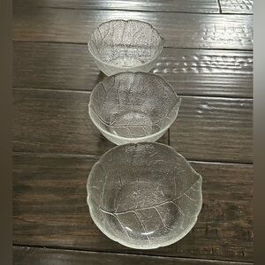 Set Of 3 Vtg Arcoroc Aspen Leaf Glass Bowls 5” Embossed Tempered Glass France